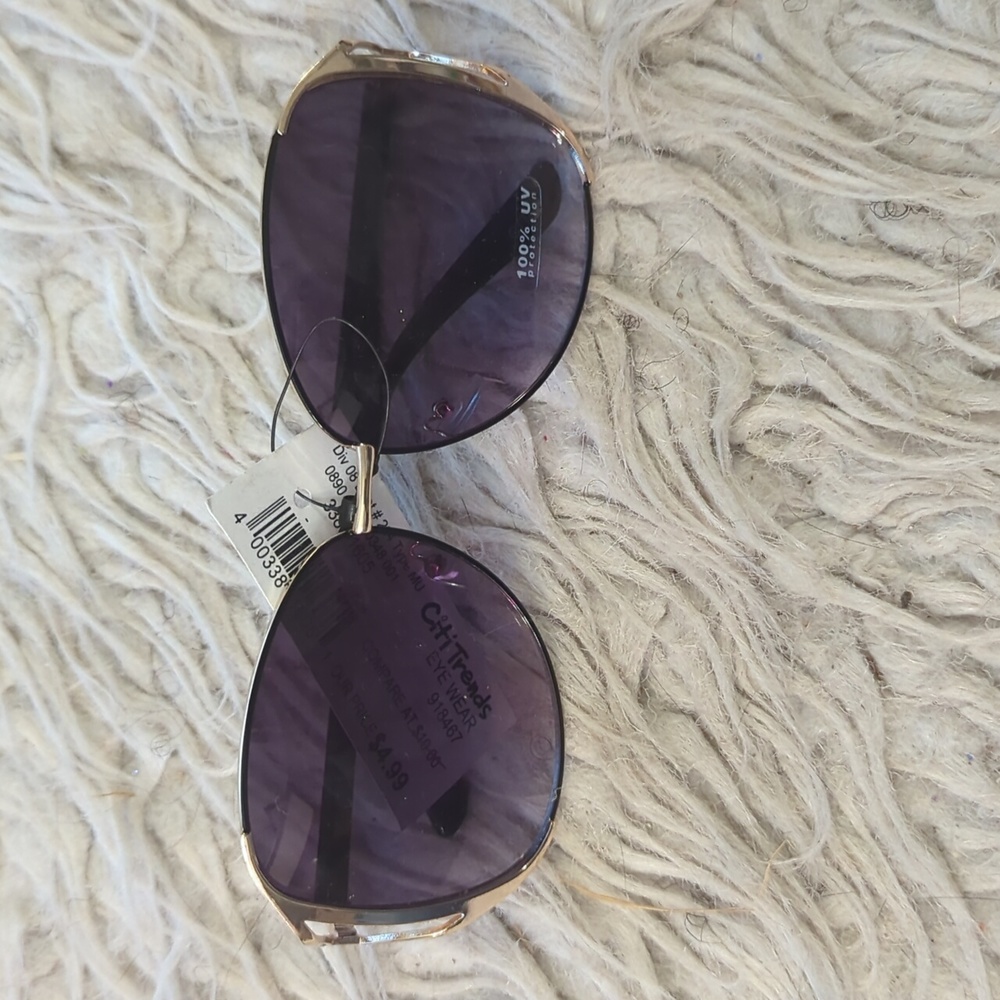 Sunglasses - Picture 4 of 4